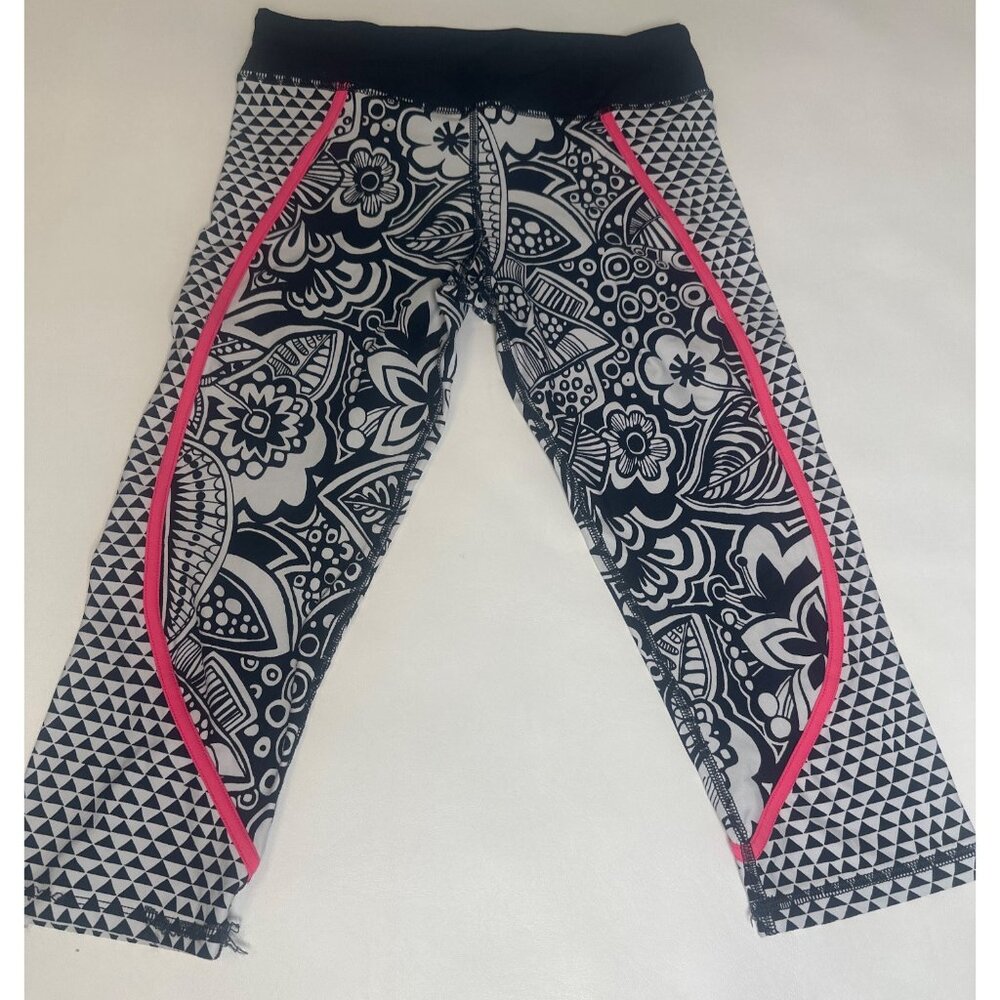 Trina Turk Recreation Floral Geometric Print Athletic Capri Leggings, Small - Picture 1 of 5